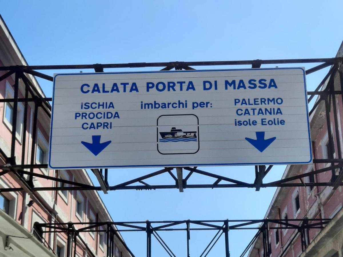 Napoli Central Loft Eksteriør billede
