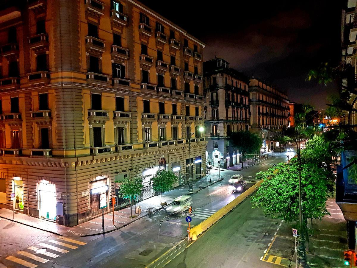 Napoli Central Loft Eksteriør billede